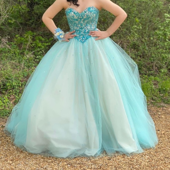 Mori Lee Dresses & Skirts - Prom dress